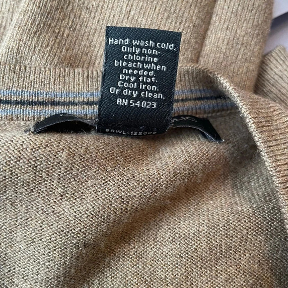 Banana Republic Luxury Blend VNeck Sweater Men's Size Large Tan Cotton Cashmere - Picture 5 of 6